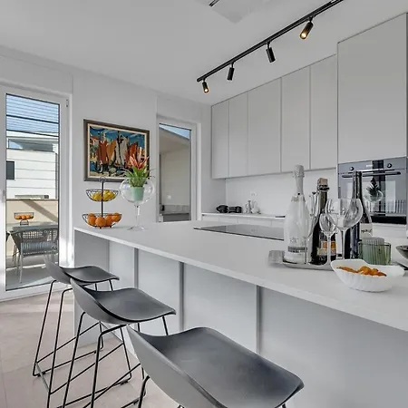 Dijana - Exklusiv Вілла Макарська